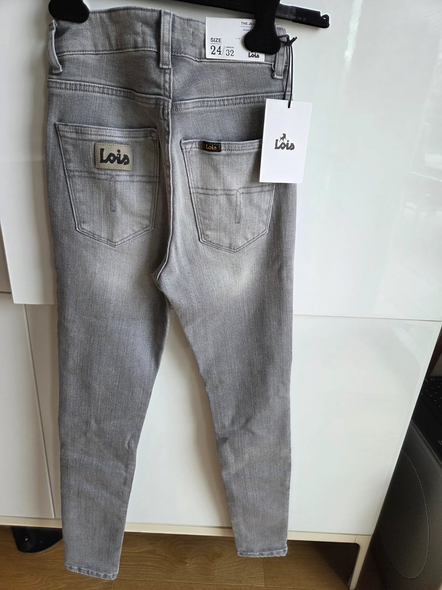 Lois 2036 Celia, 6790 Caspar Grey Jeans