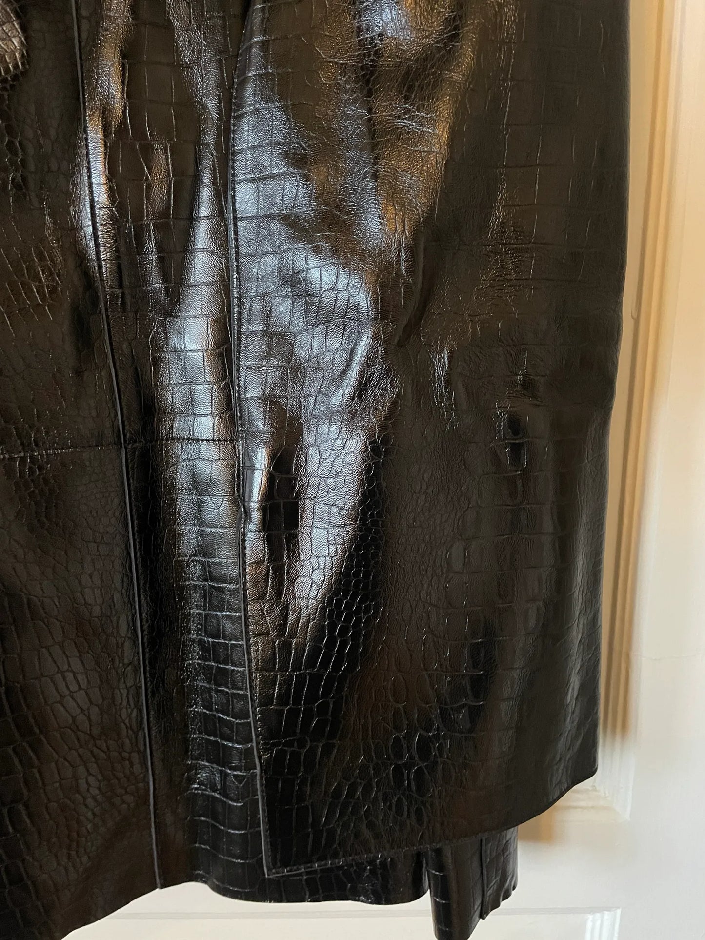 Toteme V- Crocodile-effect Leather-skinnkavaj NWOT