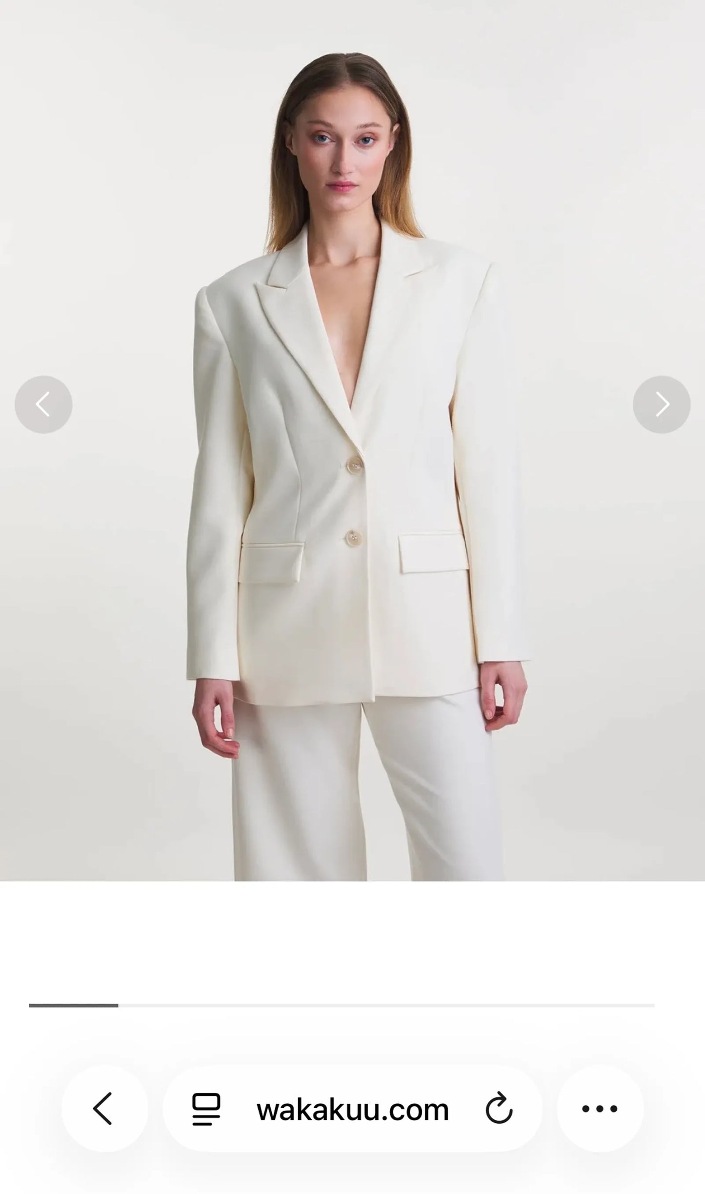 Wakakuu Hazel Creme Blazer