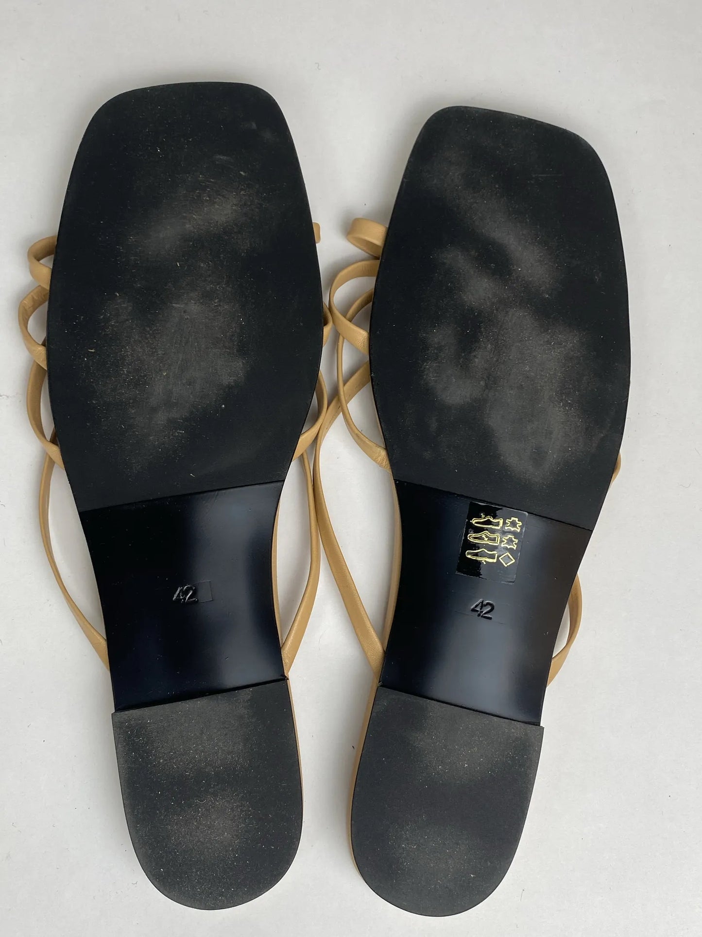 Blankens The Jennie Flat Beige Sandals