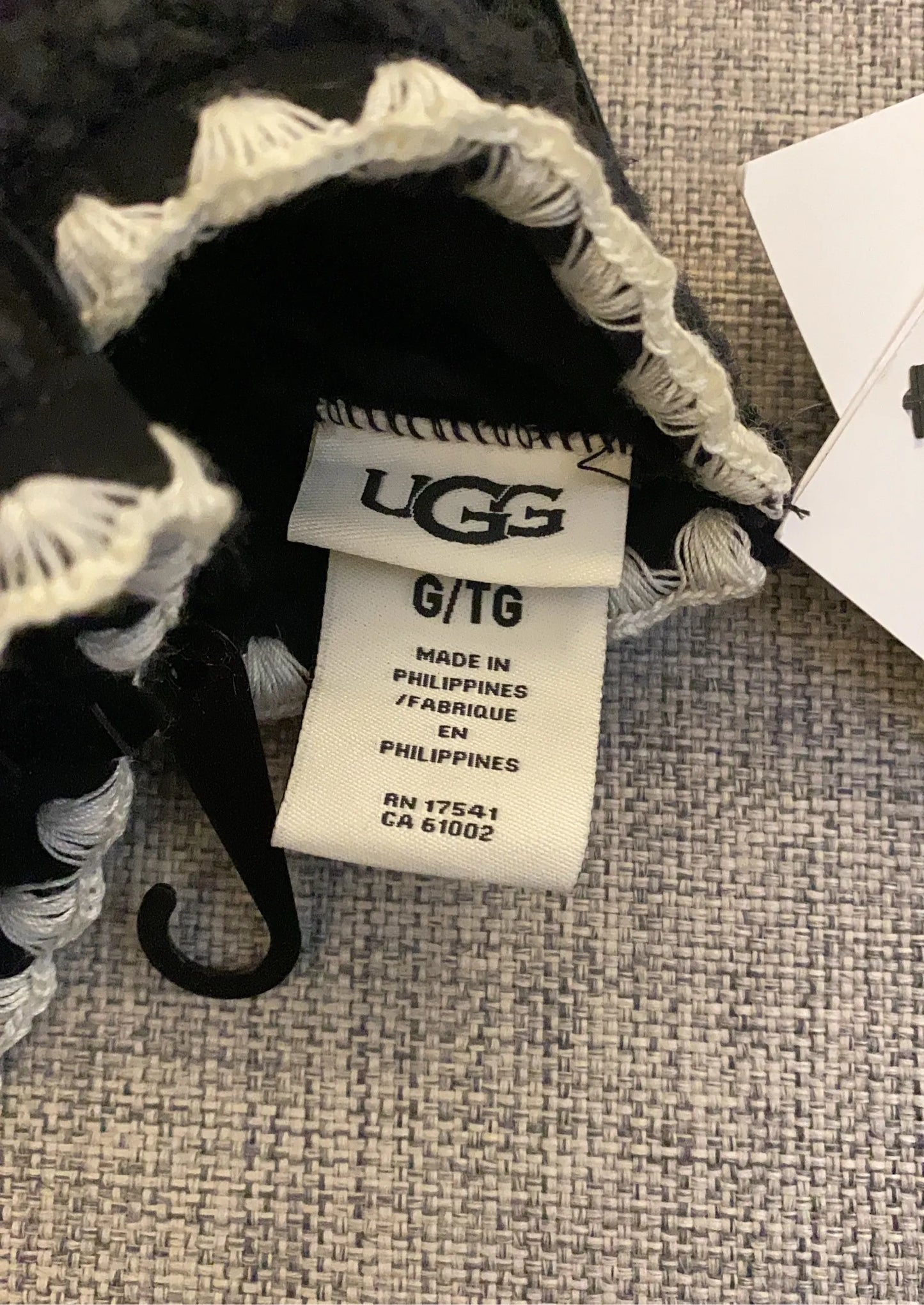 UGG Gloves