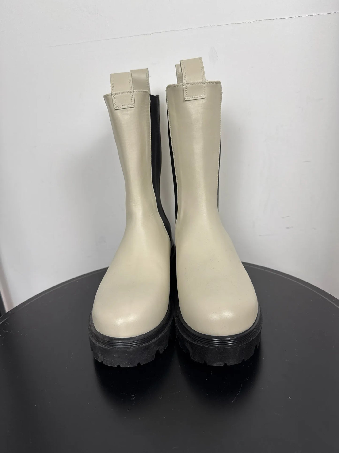 Flattered Lia Creme Boots