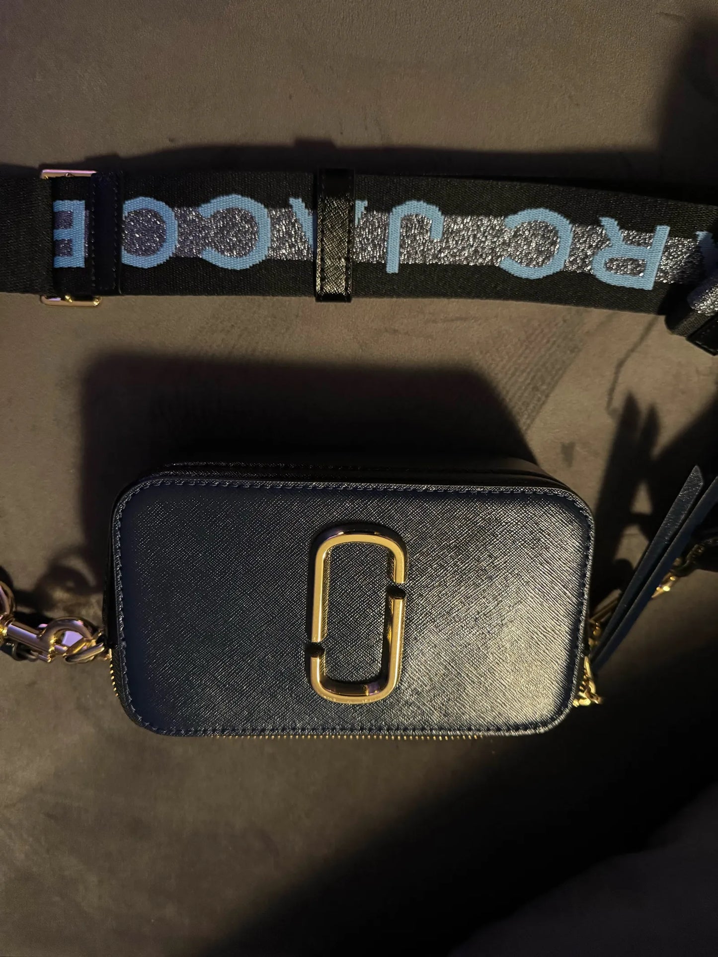 Marc Jacobs-skinnaxelremsväska NWOT