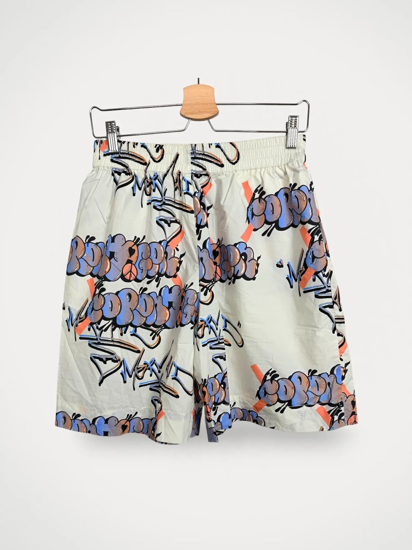 Baum und Pferdgarten-shorts