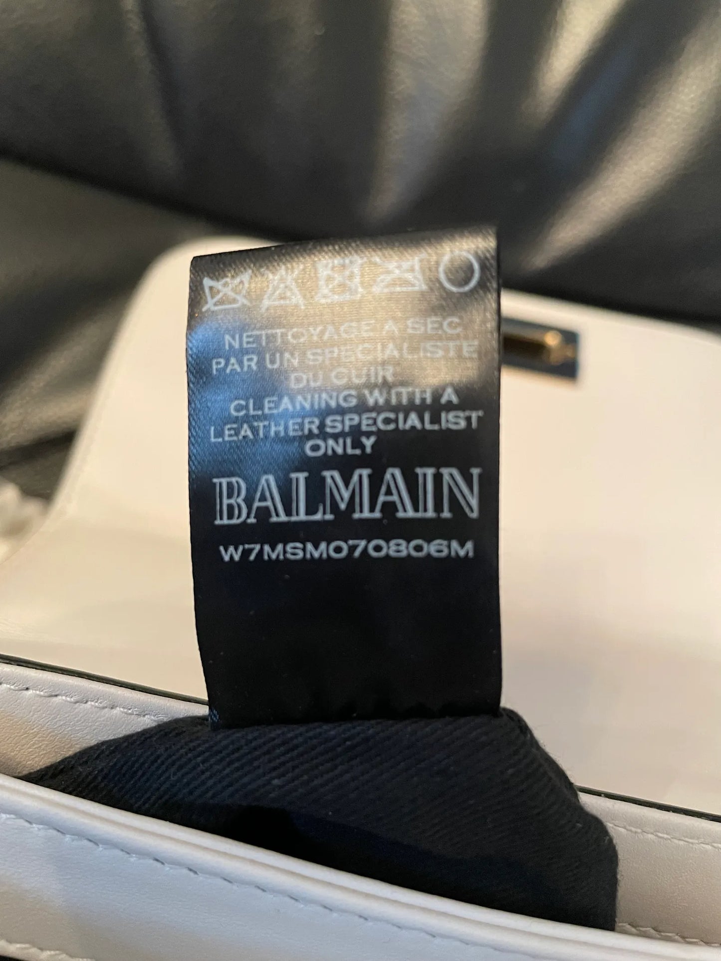 Balmain Renaissance 18 Glove 100 Blanc-skinnaxelremsväska NWOT