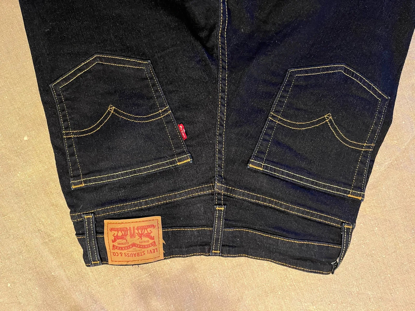 Levi's 721 High Rise Skinny-jeans NWOT