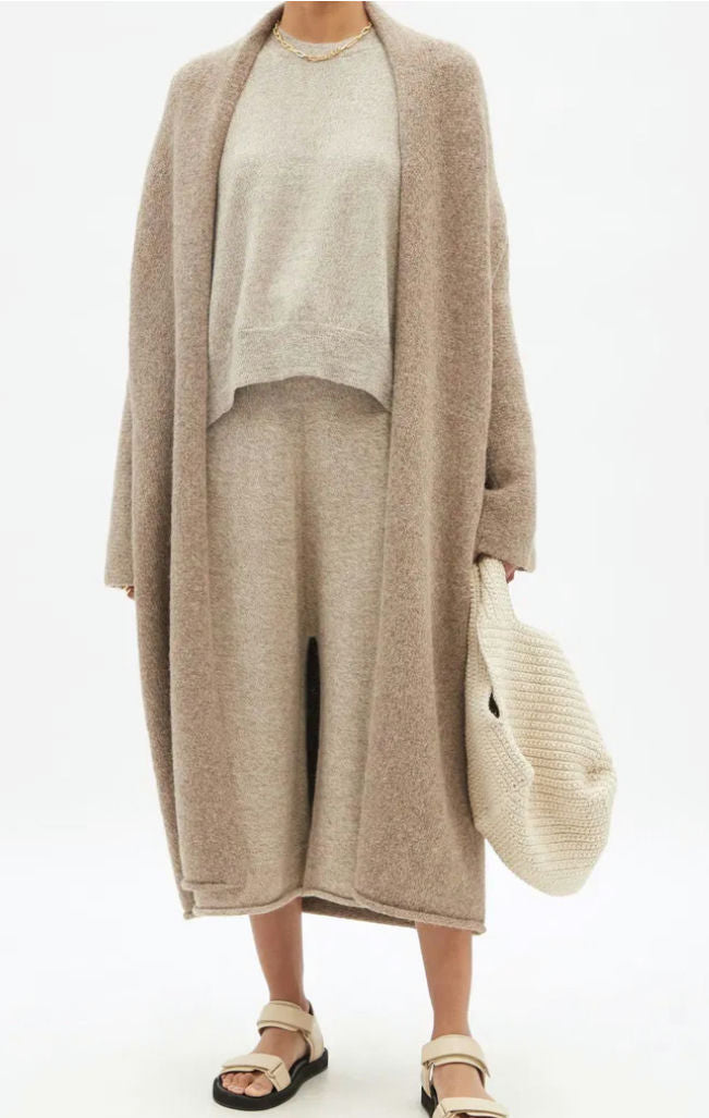 Karen Manoogian-ullkofta NWT