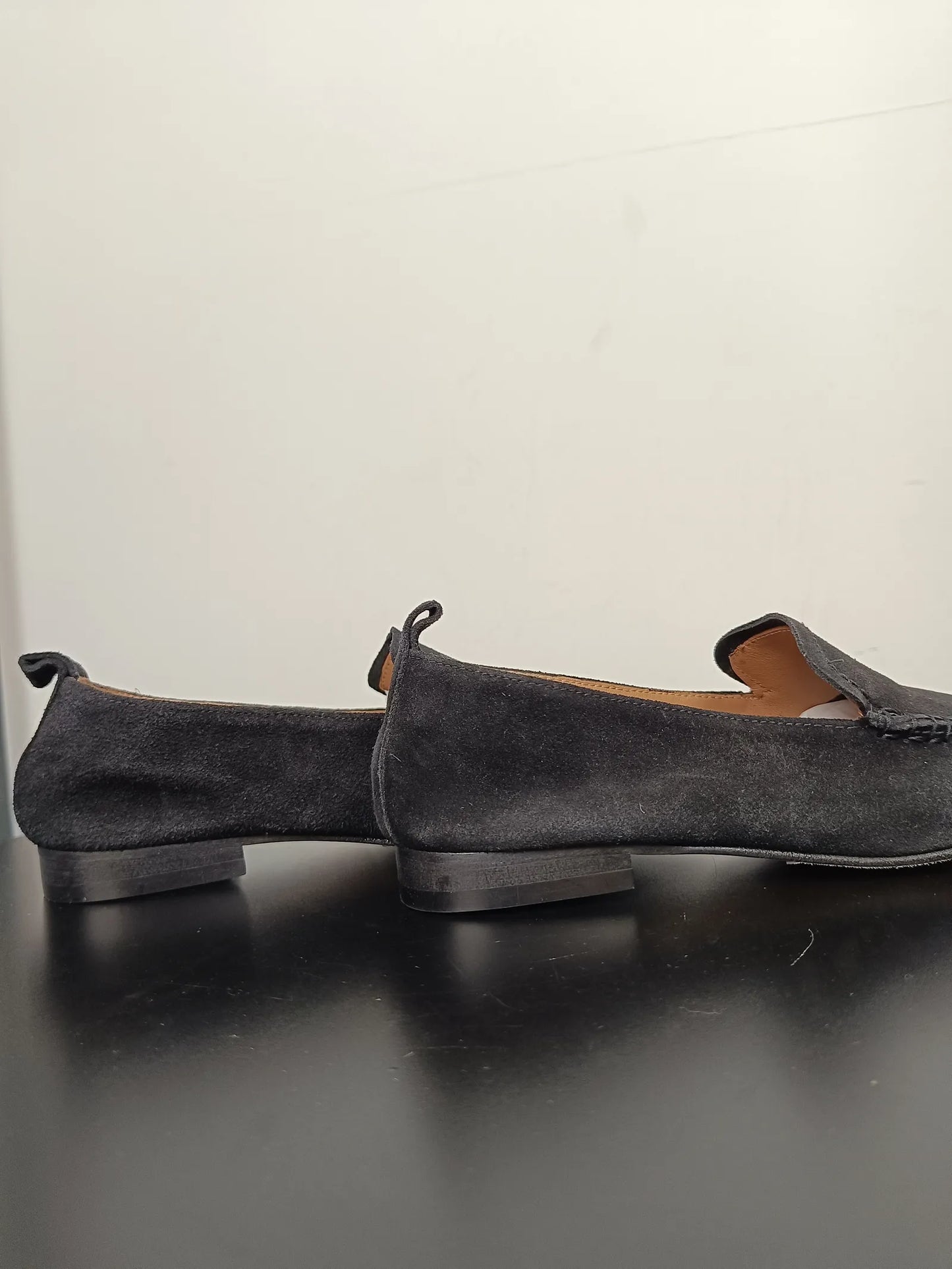 Flattered Vida Suede Black-loafers