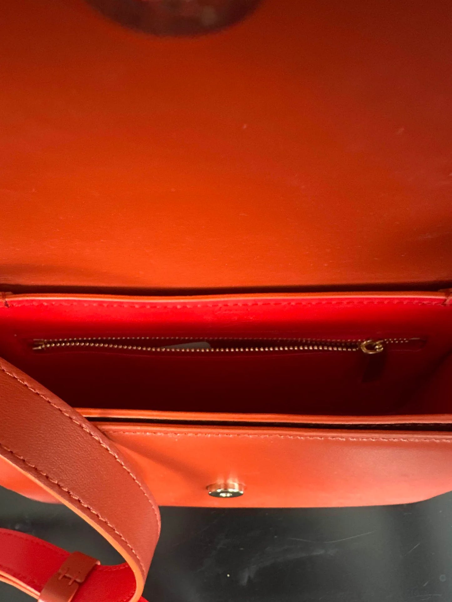 Christian Louboutin Loubi54 small crossbody bag-skinnaxelremsväska