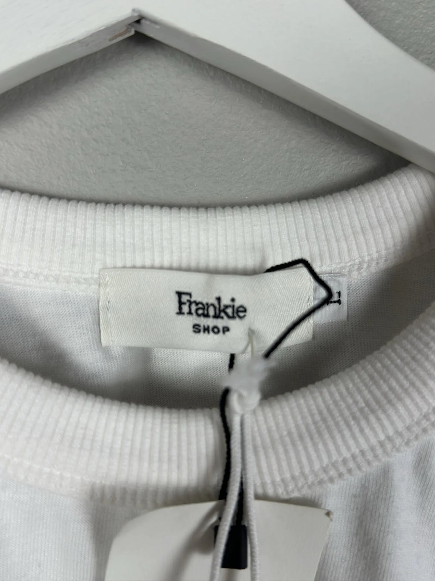 The Frankie Shop Eva Padded Shoulder Muscle T-shirt