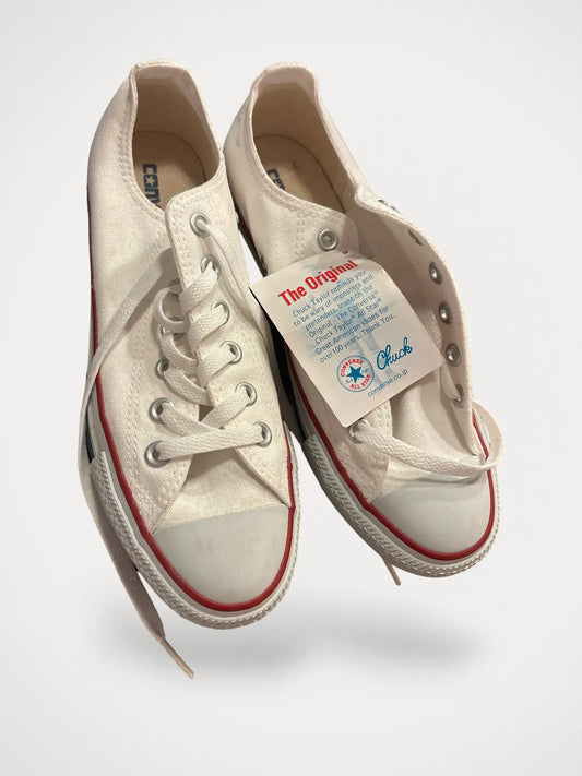 Converse-sneakers NWT