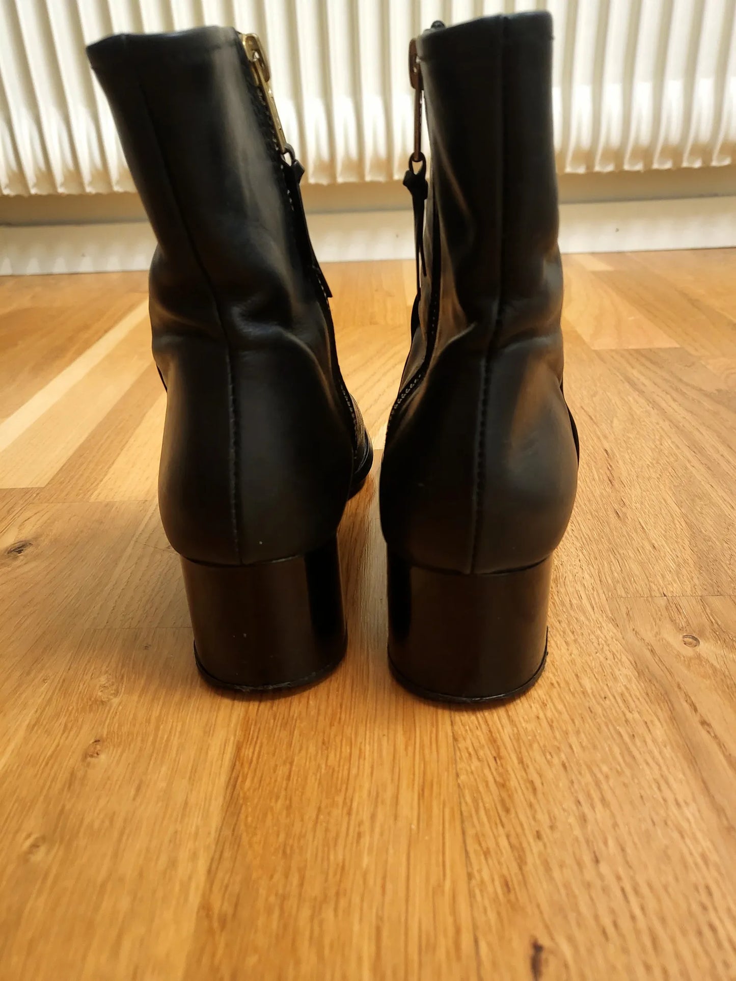 Filippa K-skinnboots