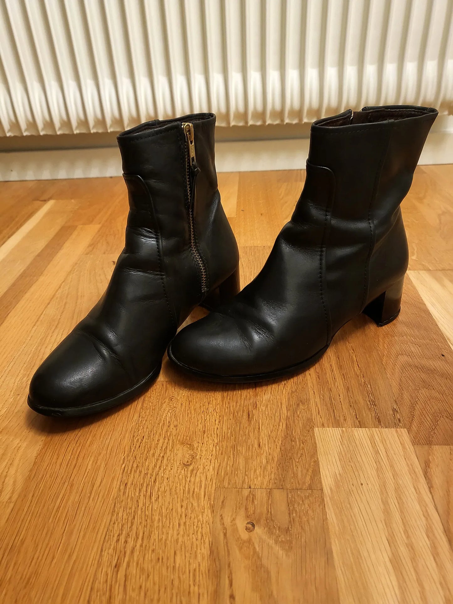 Filippa K-skinnboots