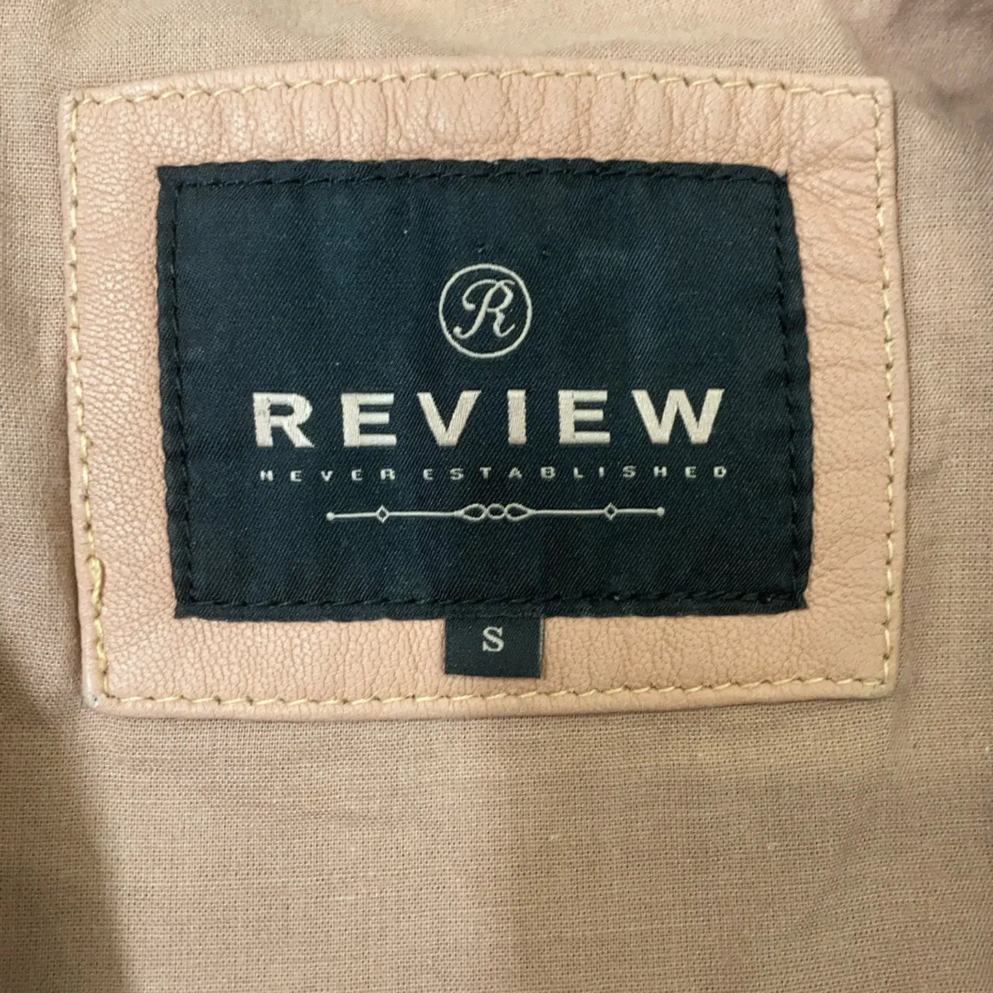 Review Leather jacket