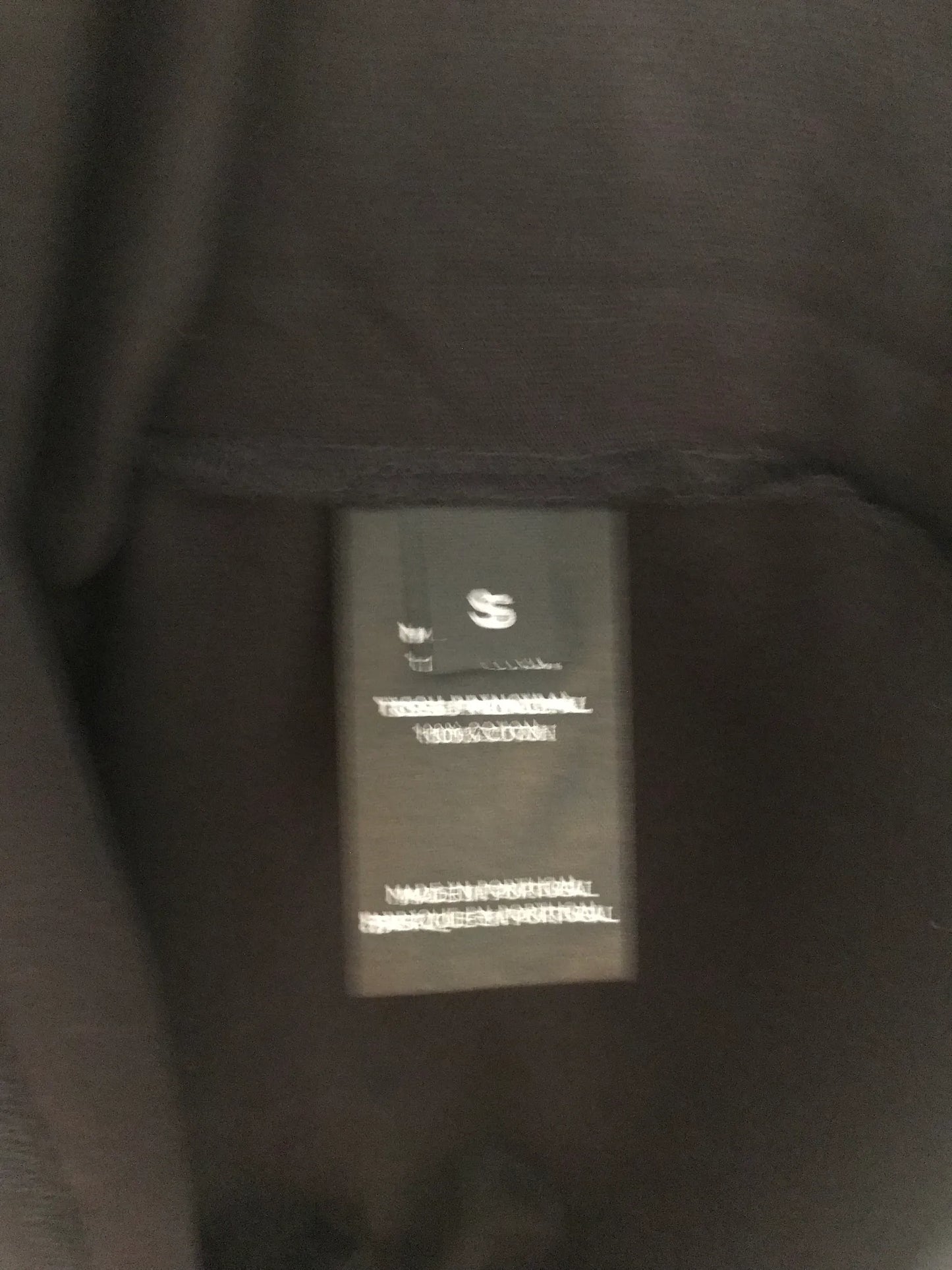 Vetements Staff Uniform-t-shirt NWT