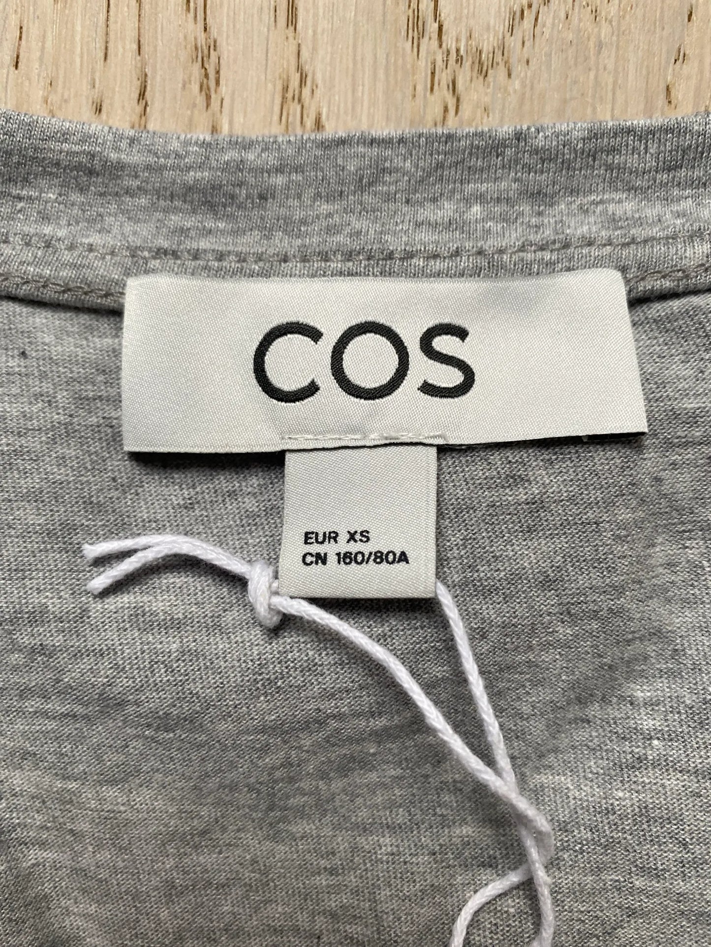 Cos T-shirt