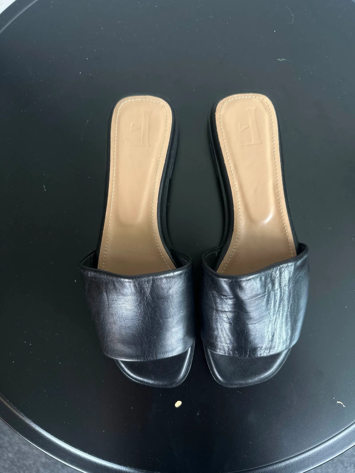 Flattered Mouna Leather Black Sandals