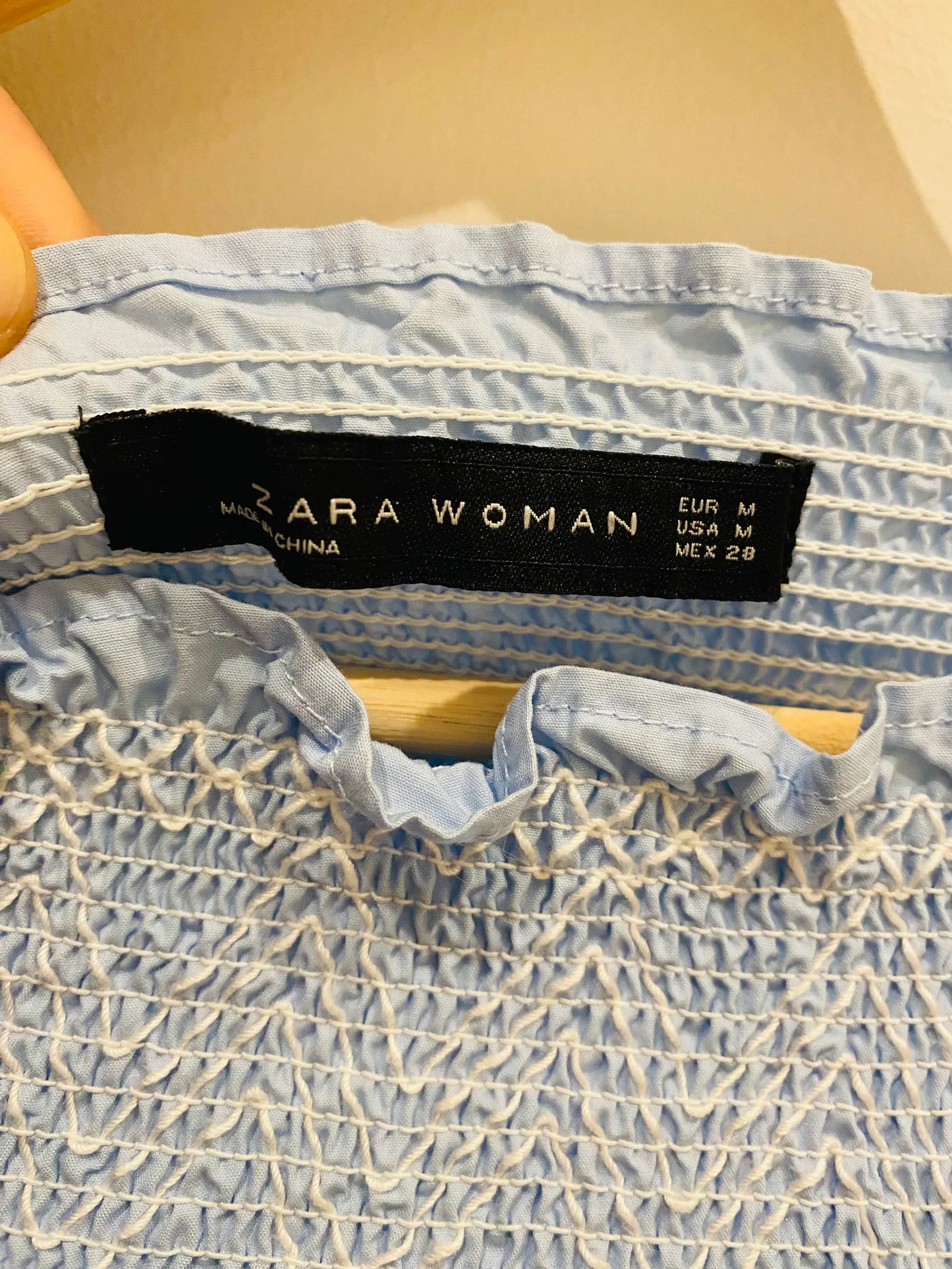 Zara Off The Shoulder-klänning NWOT