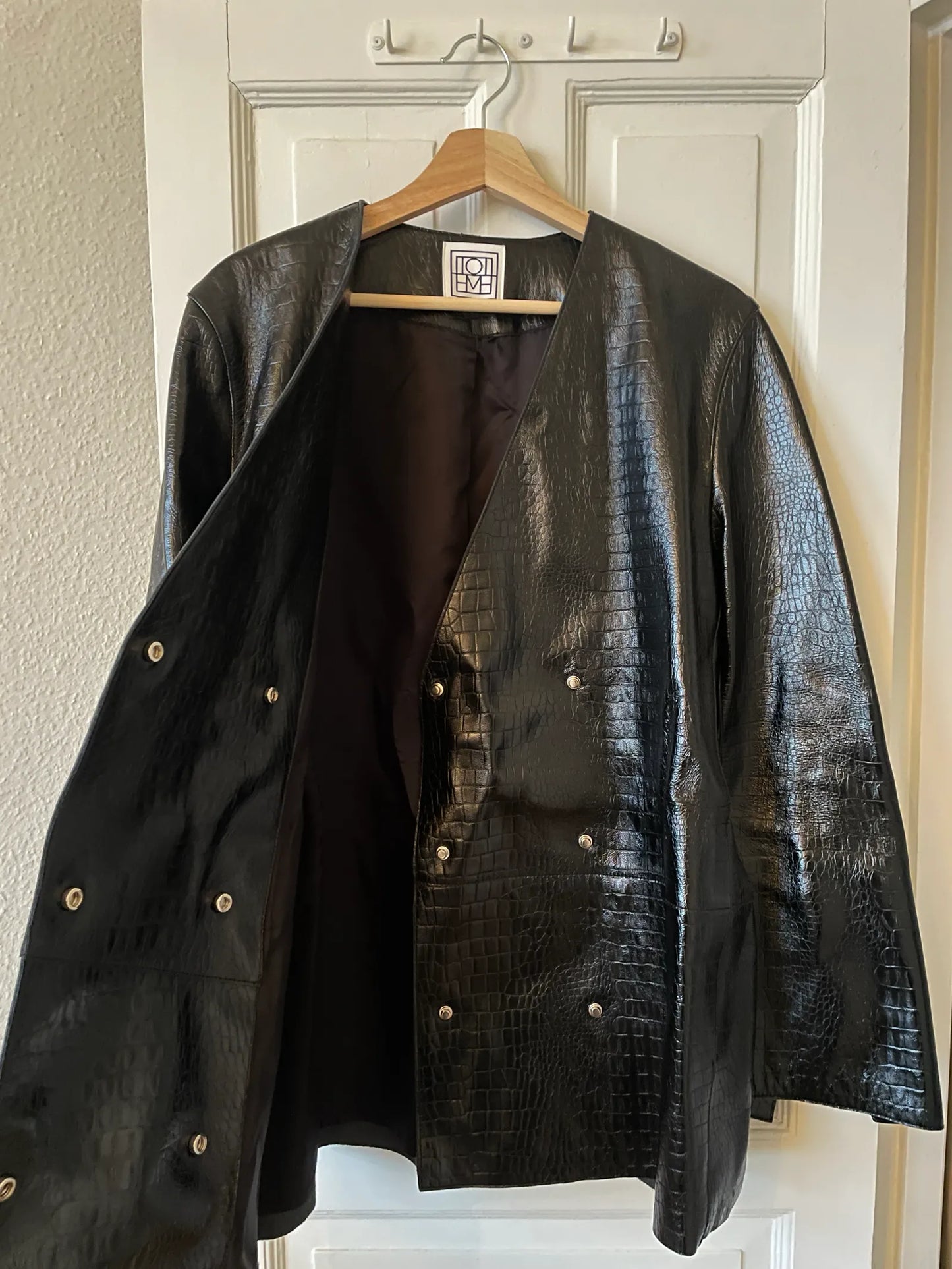 Toteme V- Crocodile-effect Leather-skinnkavaj NWOT