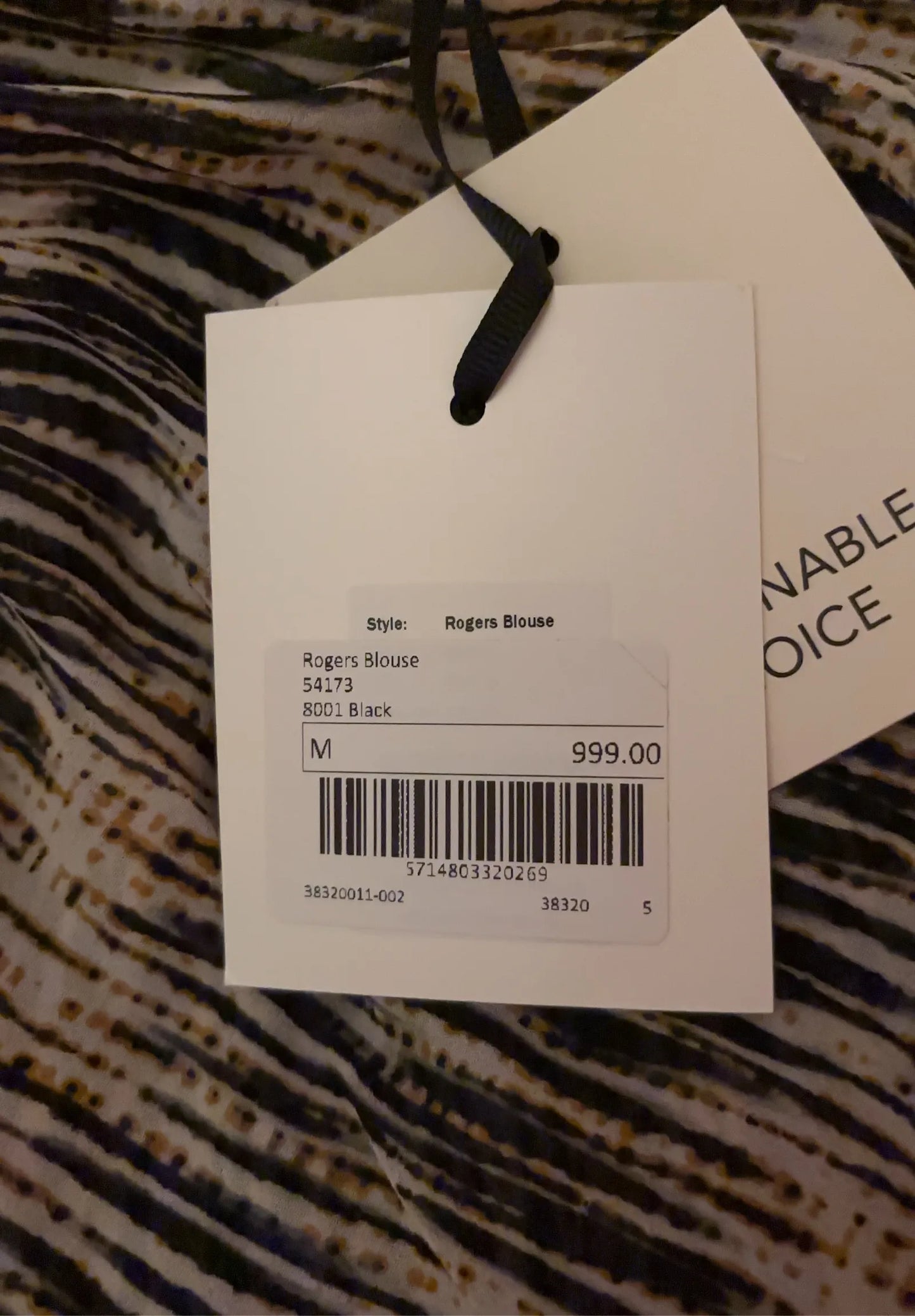 Second Female Rogers-blus NWT