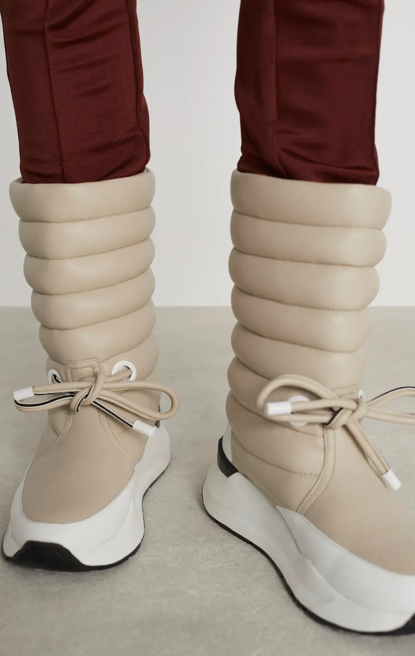 Rodebjer Dora Puffy White-boots NWOT