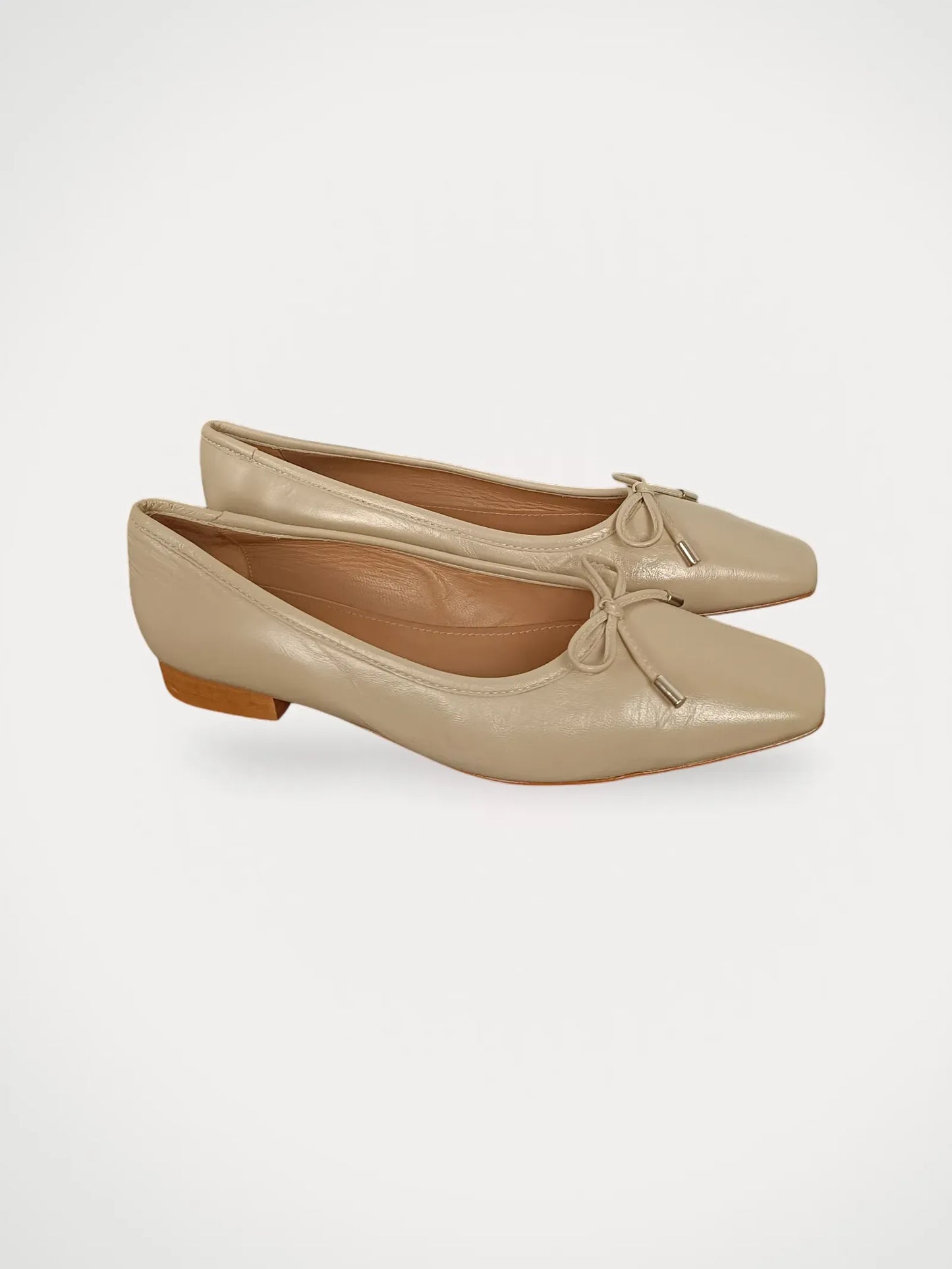 Flattered Monica Leather Beige-skinnballerinaskor