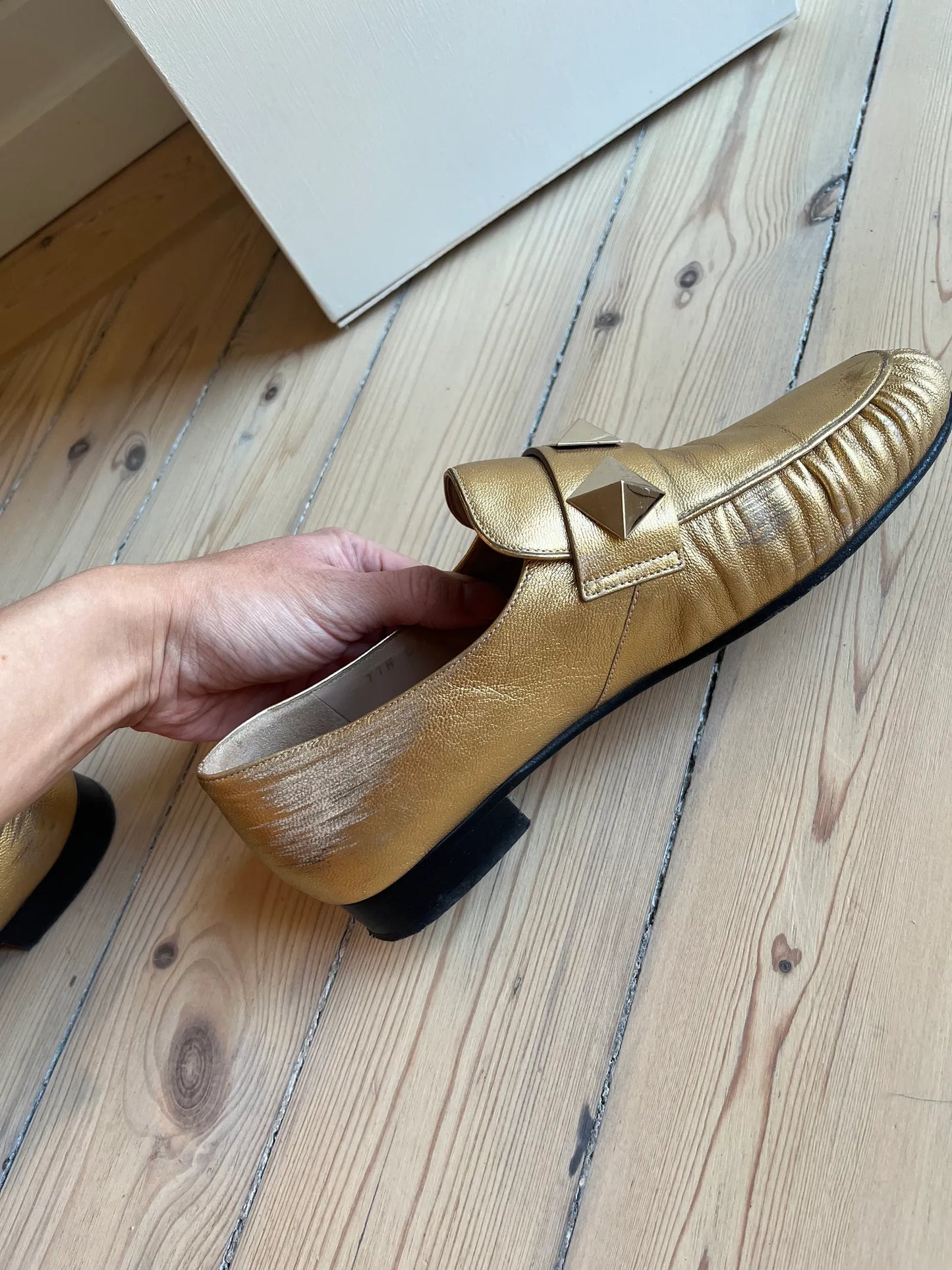 Valentino-skinnloafers