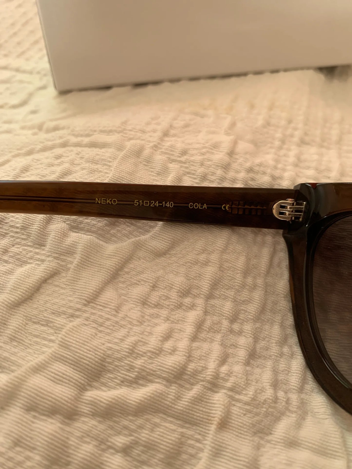 Monokel Eyewear-solglasögon NWOT