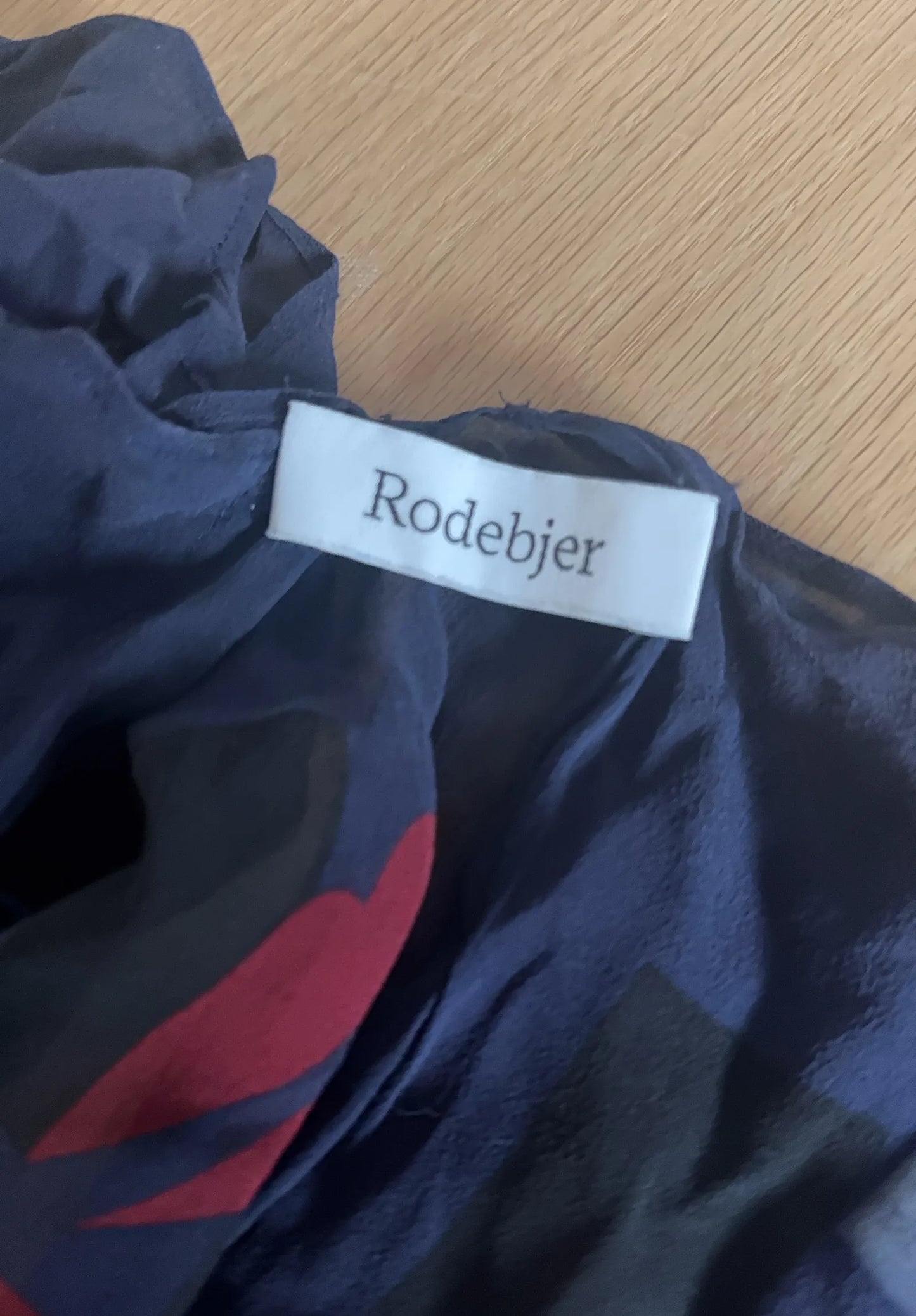 Rodebjer Agave Flower-sidenkaftan