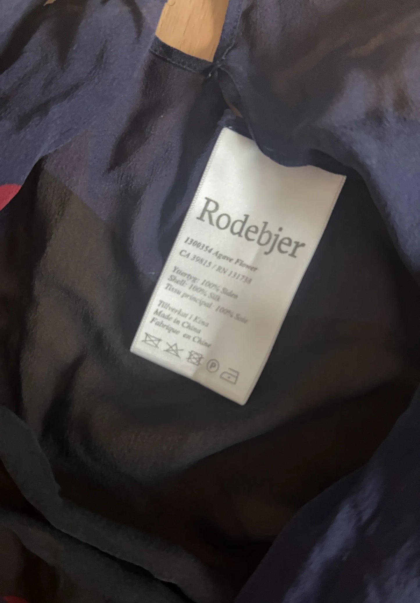 Rodebjer Agave Flower-sidenkaftan