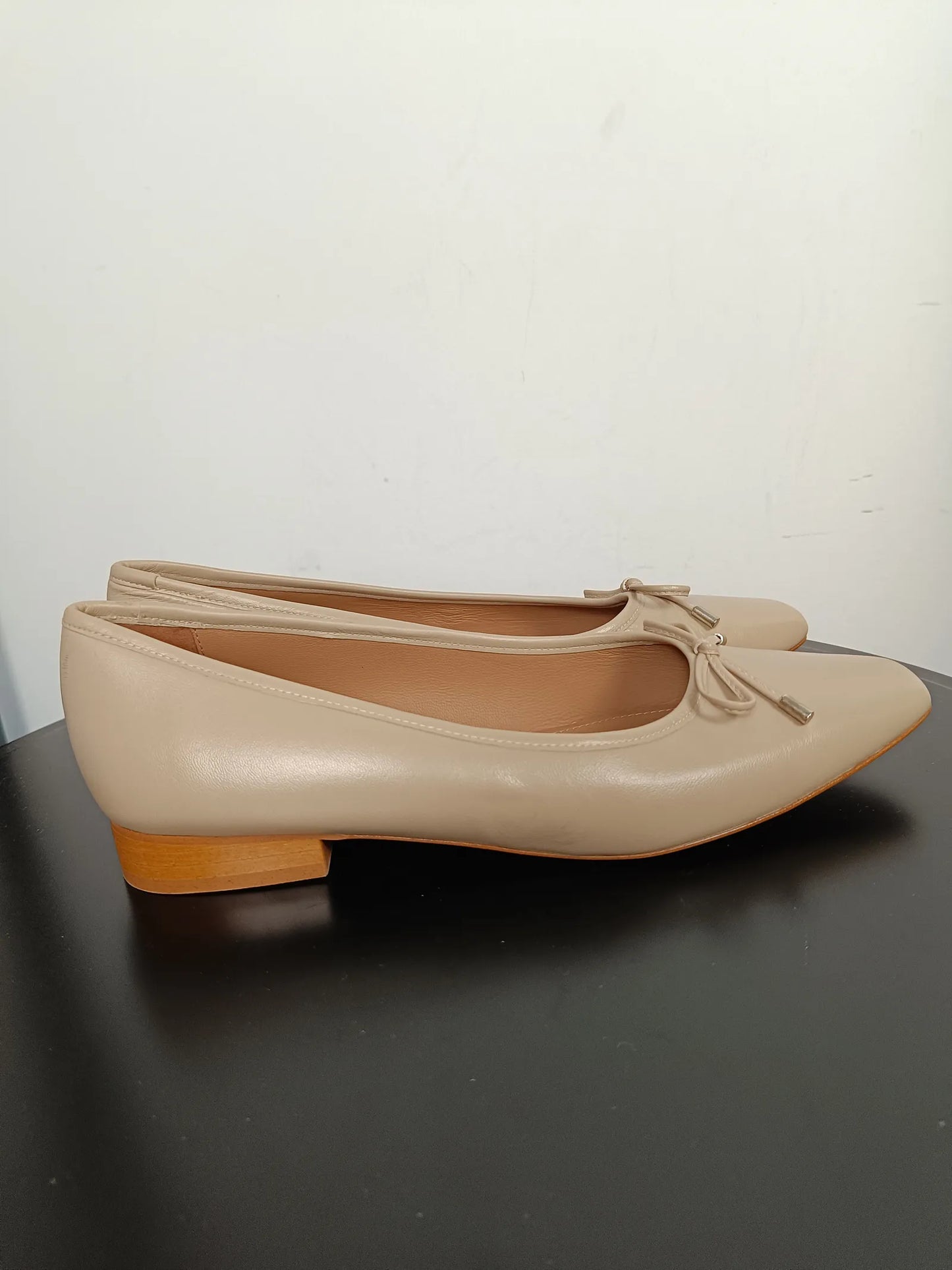 Flattered Monica Leather Beige-skinnballerinaskor