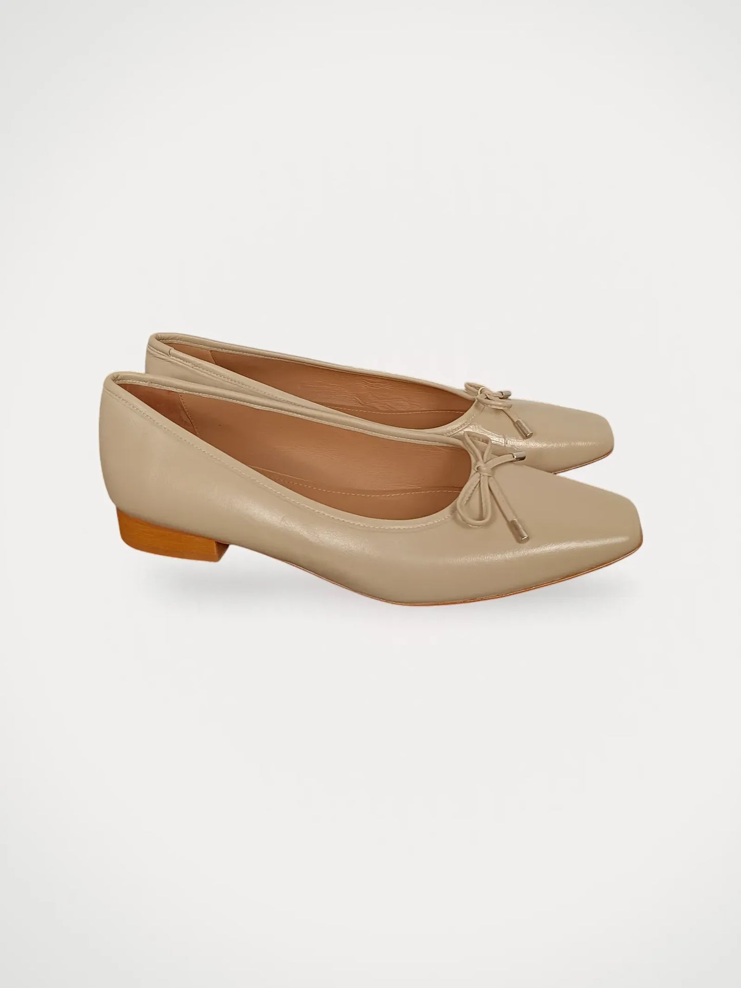 Flattered Monica Leather Beige-skinnballerinaskor