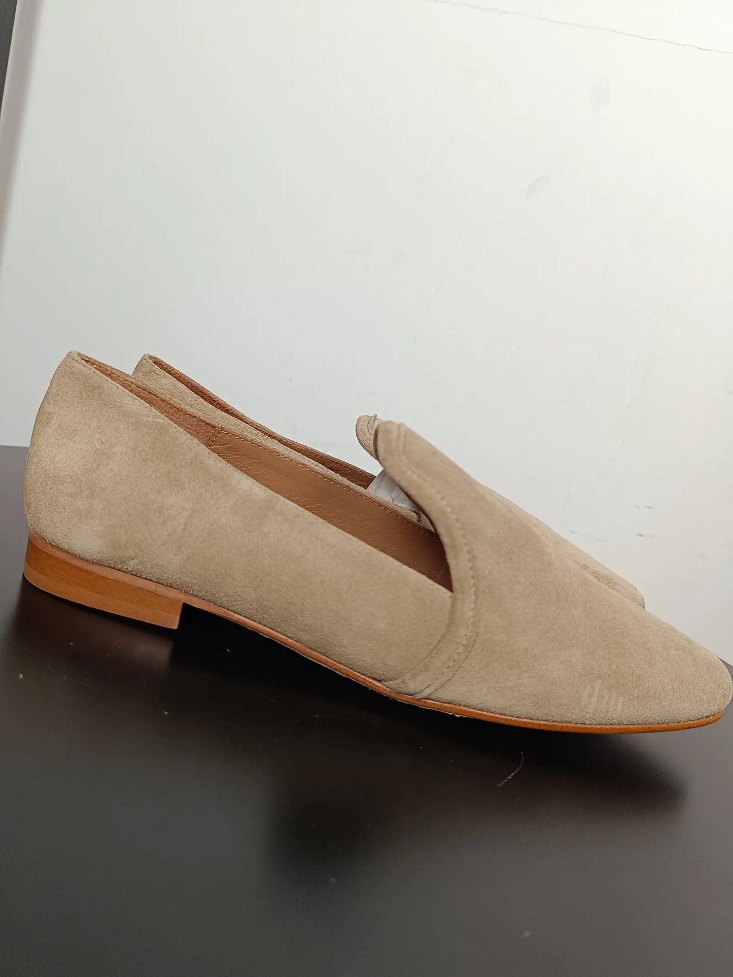 Flattered Omega Beige Suede-loafers