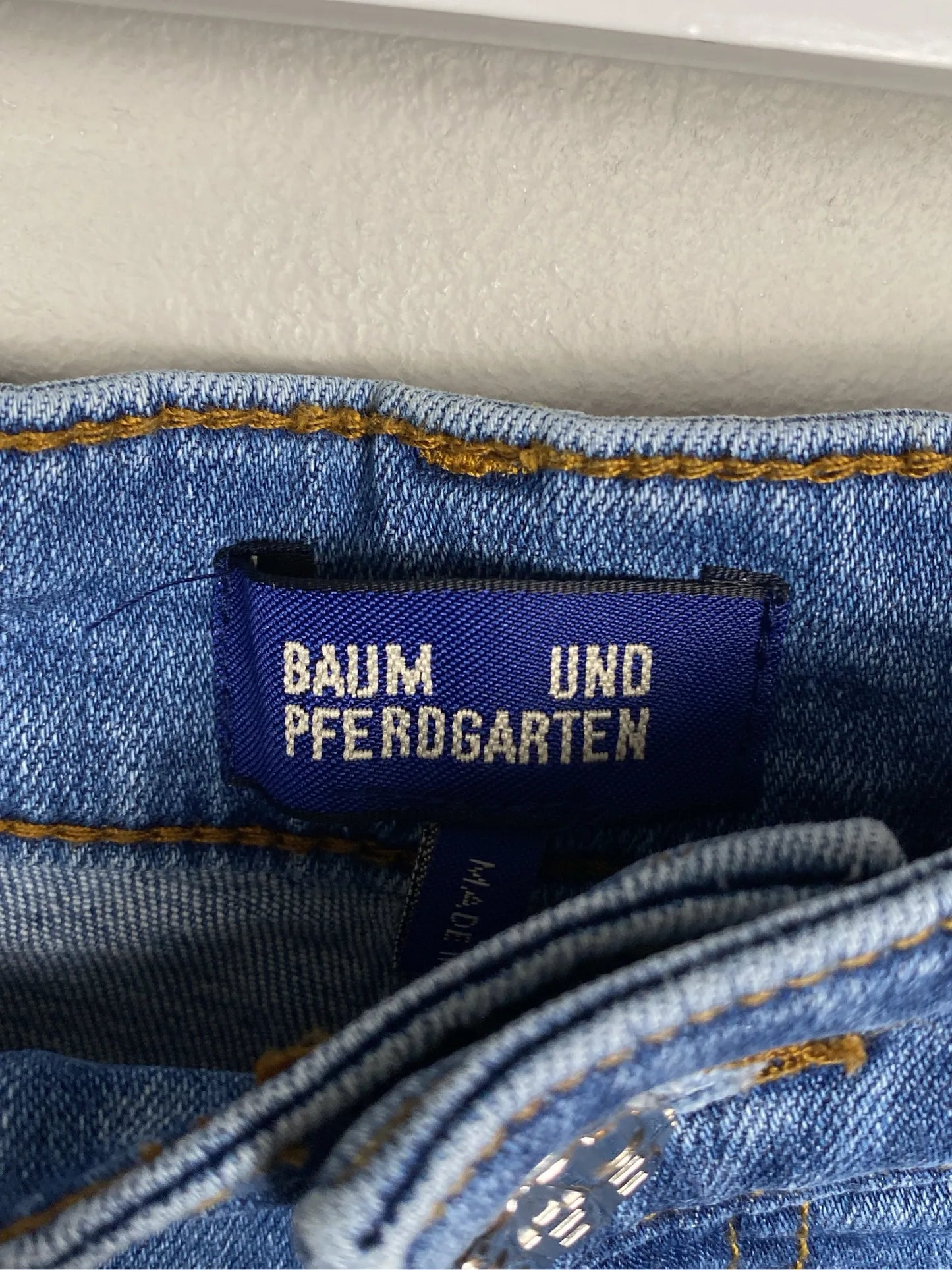 Baum und Pferdgarten Jeans