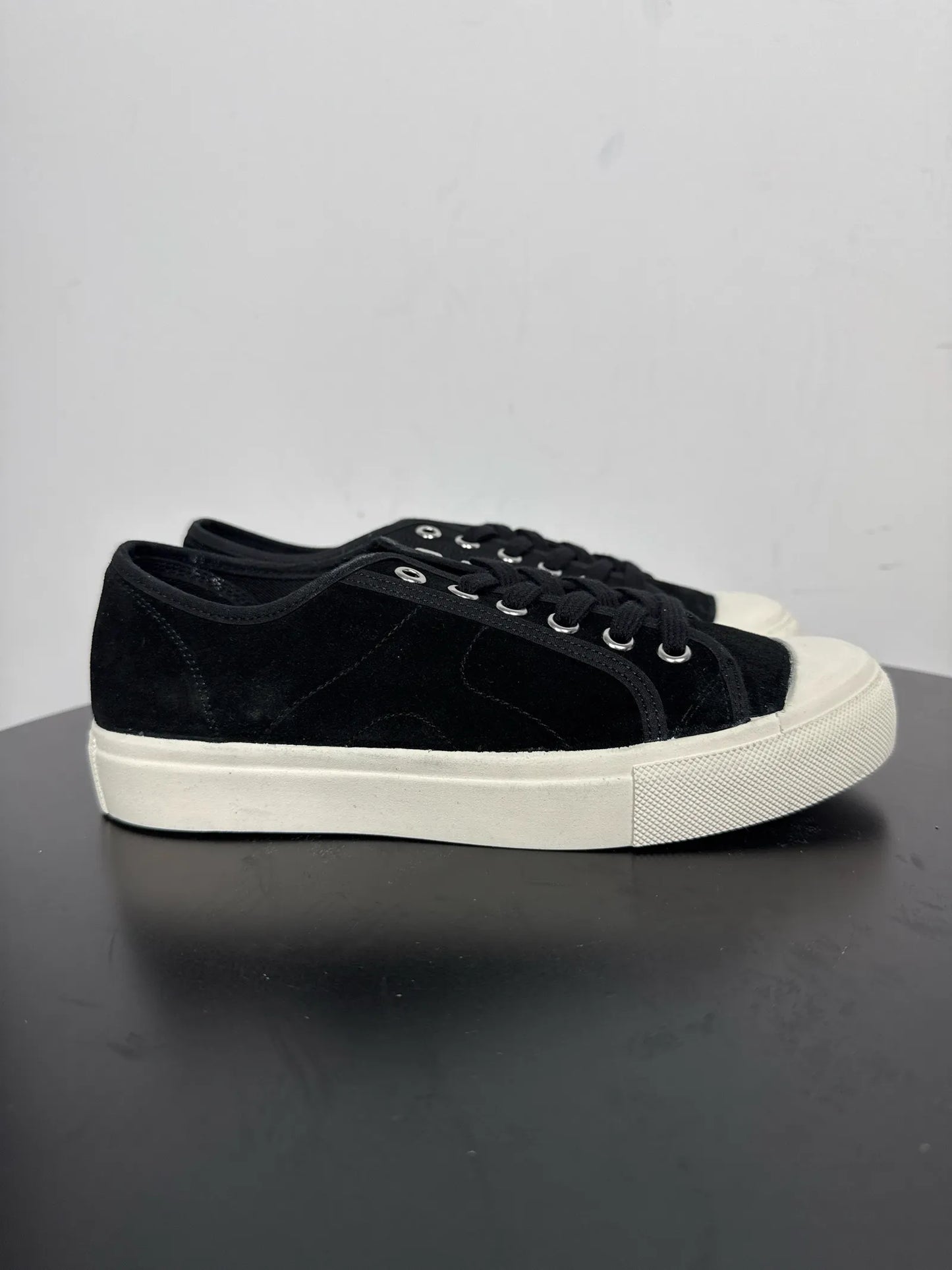 Flattered Skanstull Suede Black-sneakers NWT