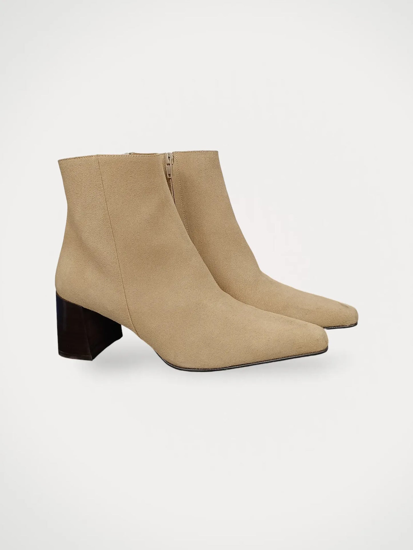 Flattered Riley Suede Sand-boots NWOT