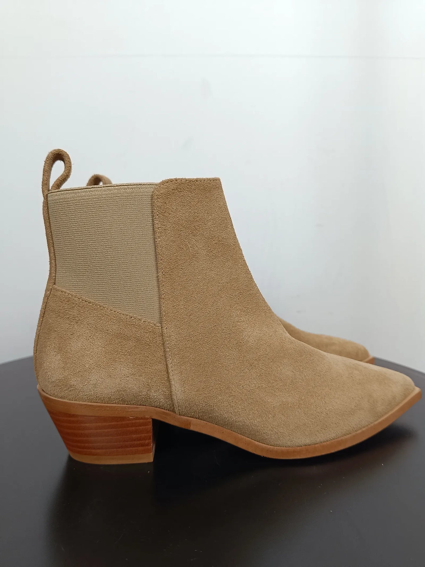 Flattered Remi Suede-boots NWOT