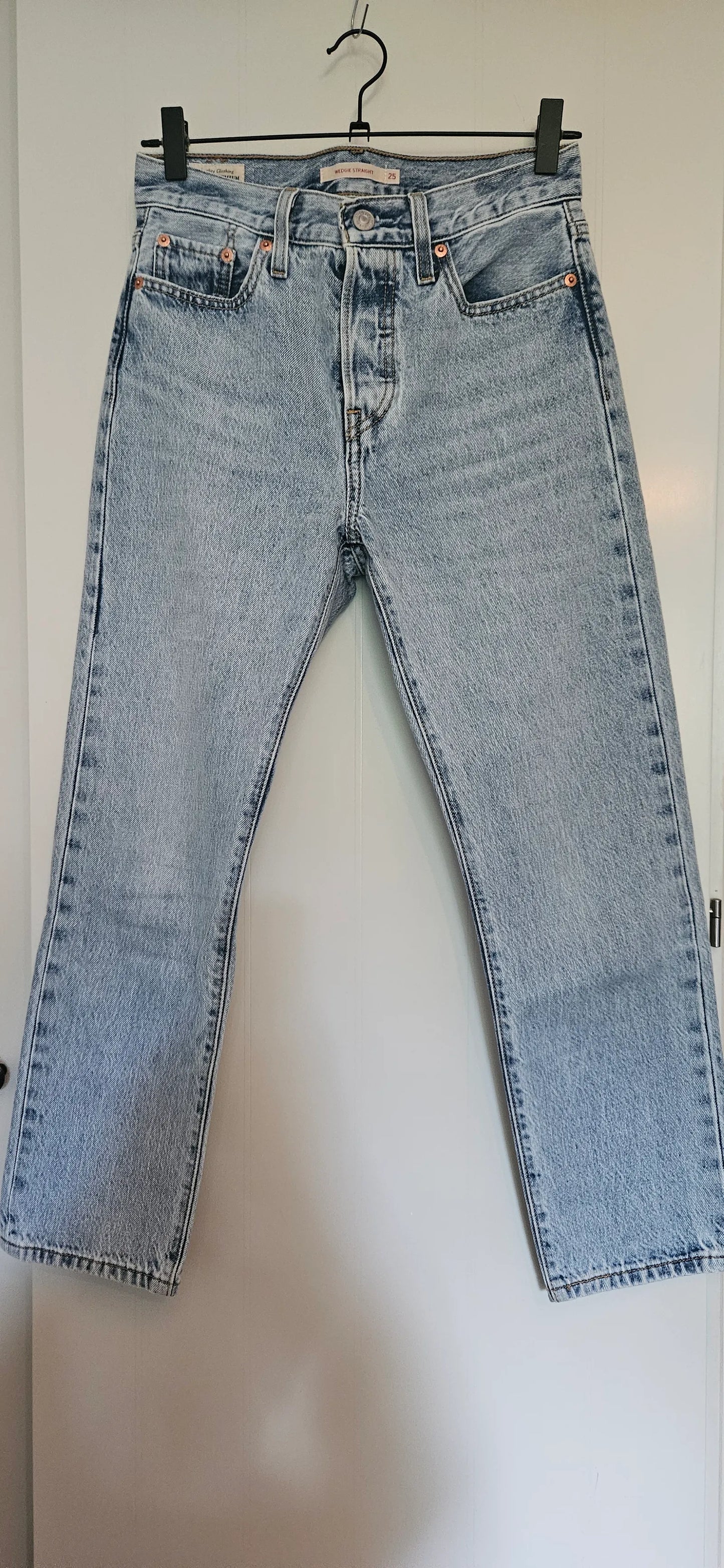 Levi's Wedgie Straight-jeans