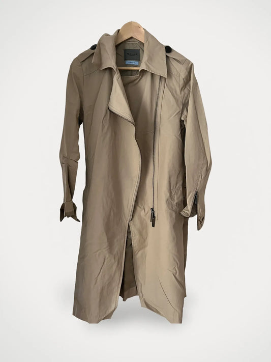 Sand-trenchcoat