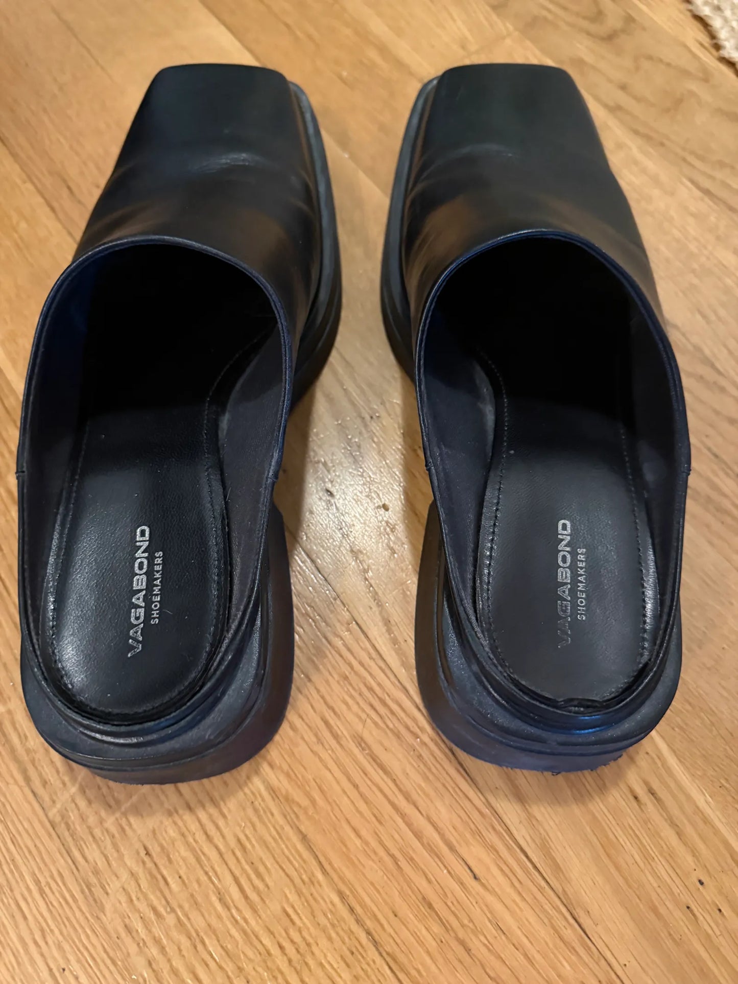 Vagabond Eyra-skinnloafers