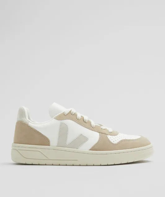 Veja V10-skinnsneakers