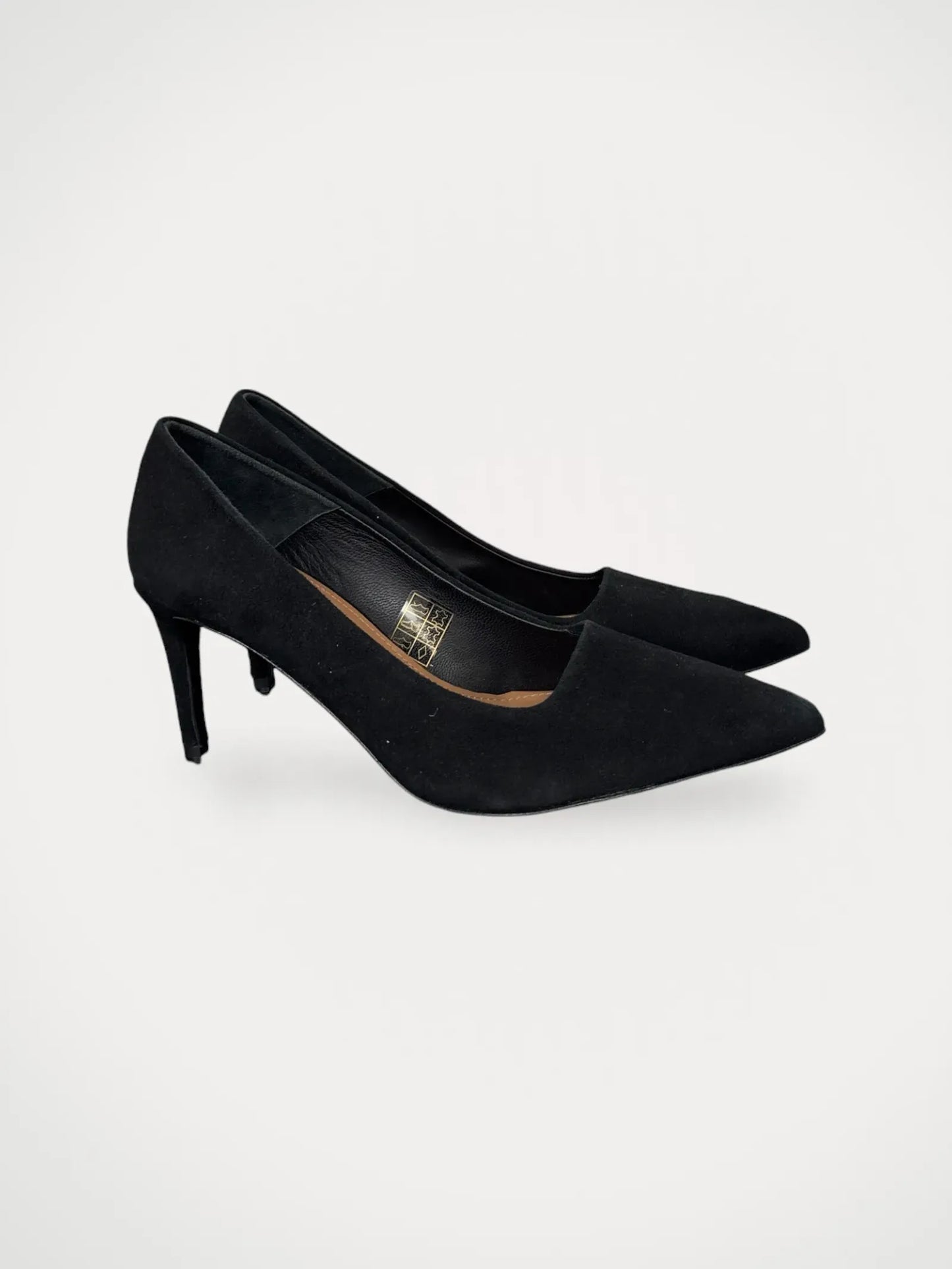 Flattered Clarkie Suede Black-klackar