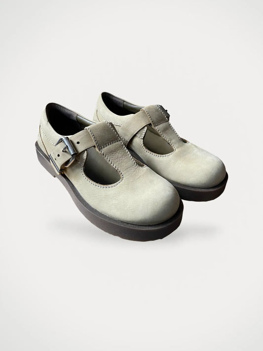 Acne Studios Beige Shoes In Soft Nubuck Leather From . Size 36.-skor NWOT