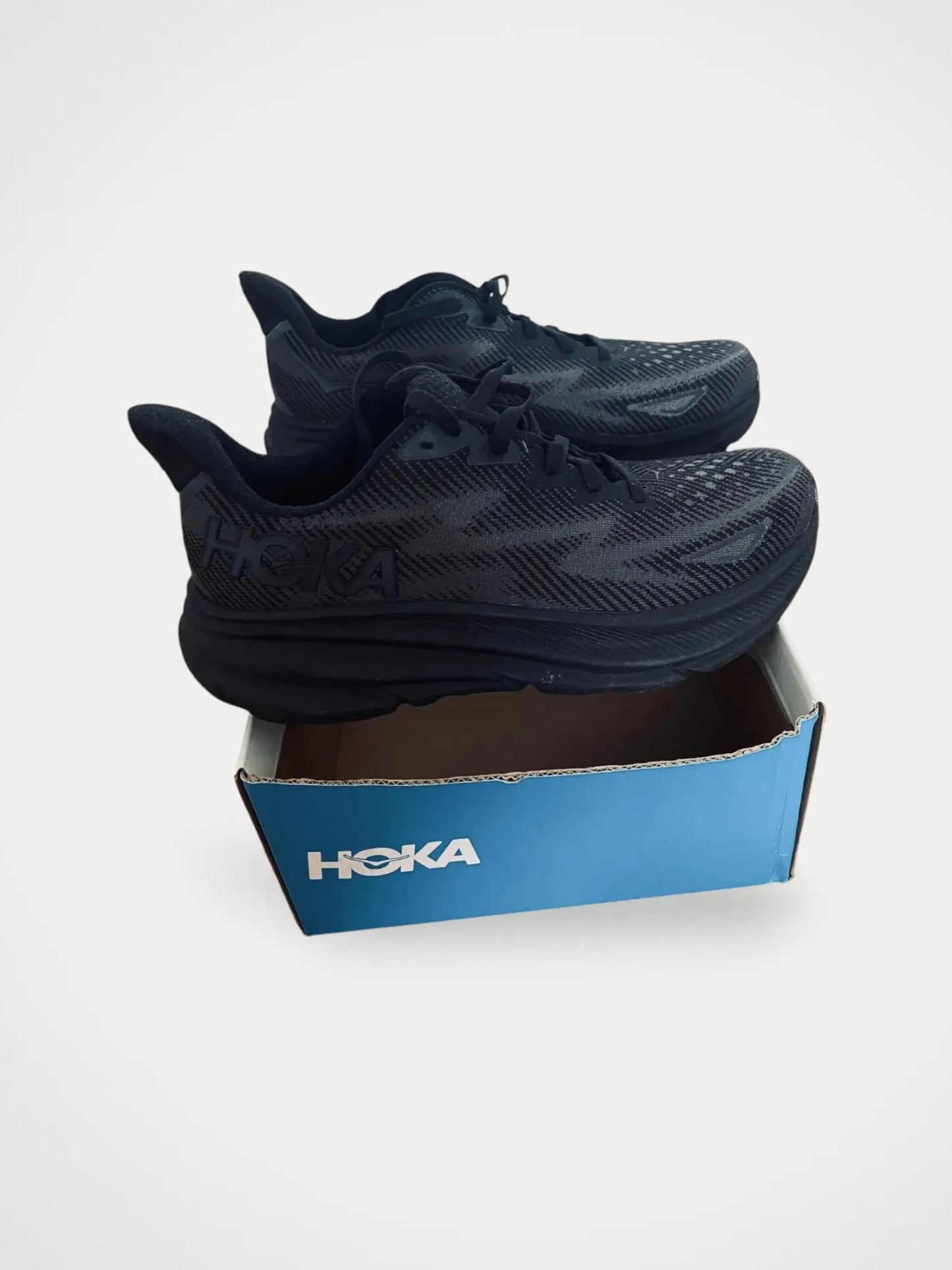 HOKA Clifton 9-sneakers NWT