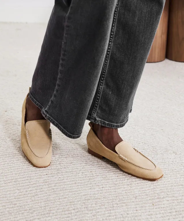 Flattered Vida Suede Sand-loafers