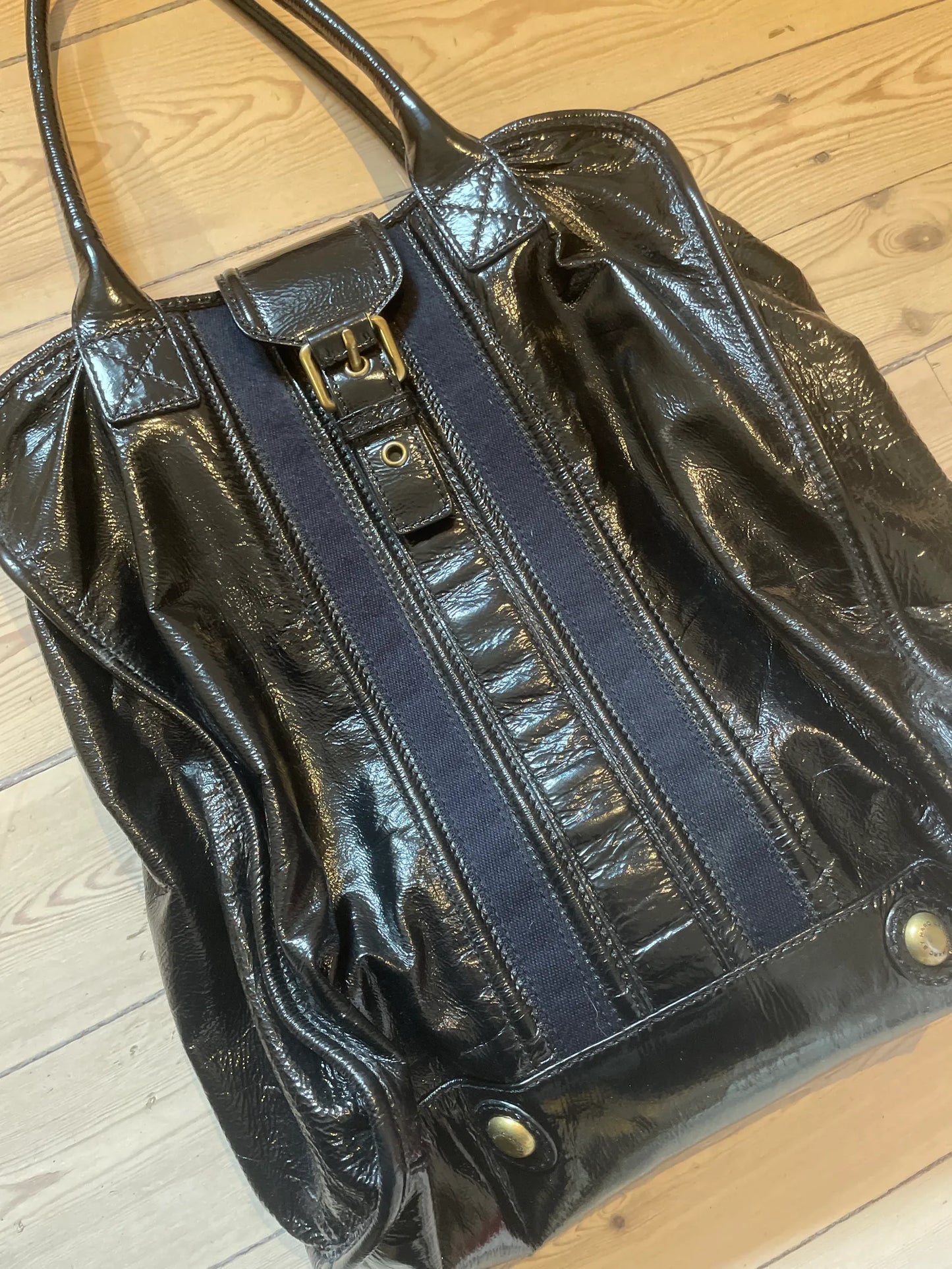 Marc Jacobs Patent Leather-skinnhandväska