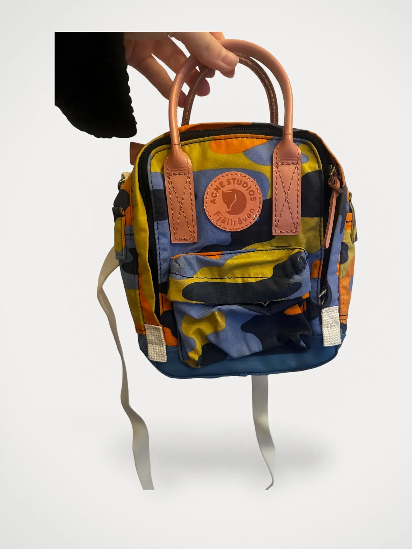 Acne Studios x Fjällräven-väska