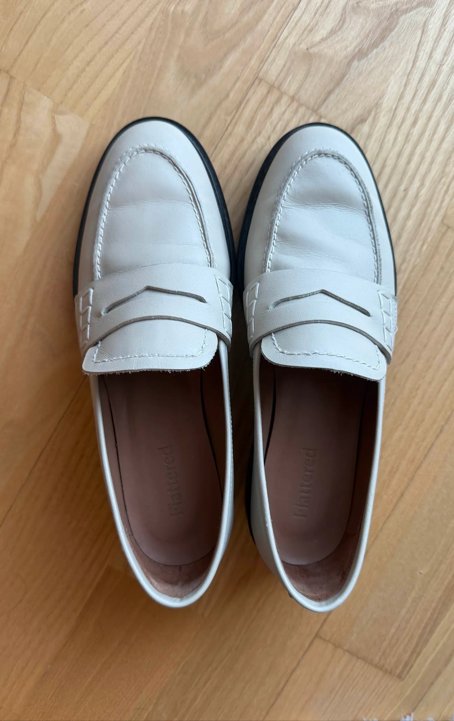 Flattered Sara Leather Creme Loafers