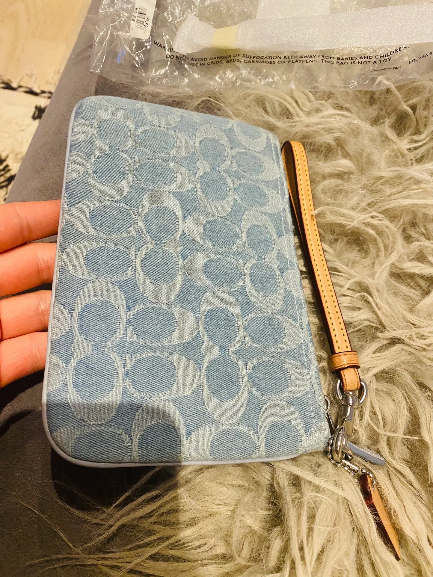 Coach Washed Signature Small Wristlet-väska