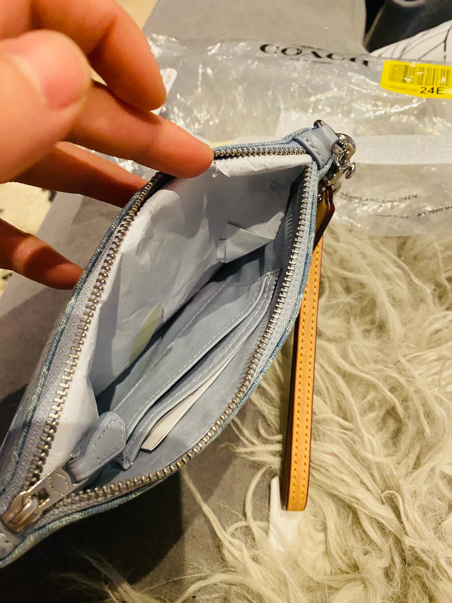 Coach Washed Signature Small Wristlet-väska